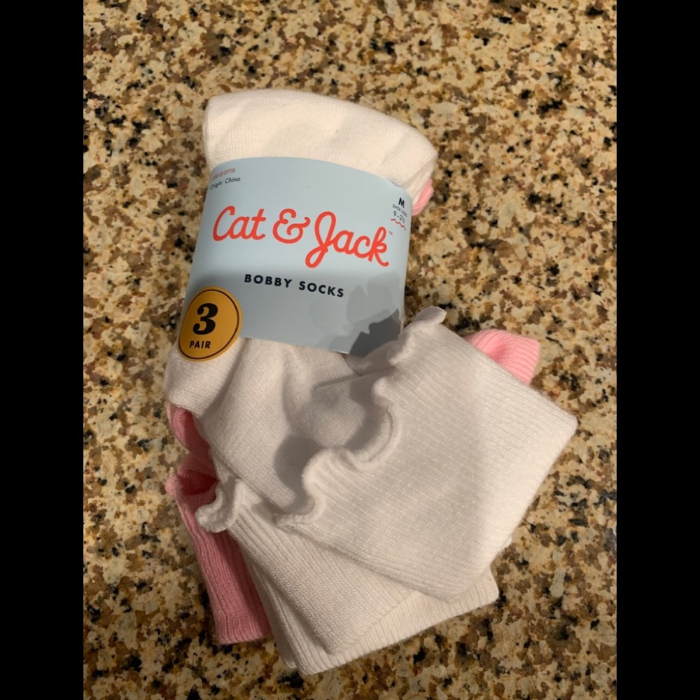 Cat & Jack bobbie socks 3 pair